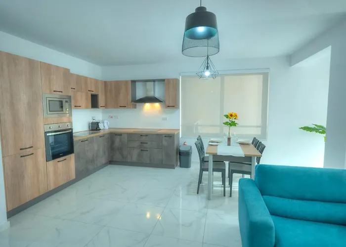 아파트 Modern & Comfy 1 Bedroom Near Seafront Pcal1-2 슬리에마